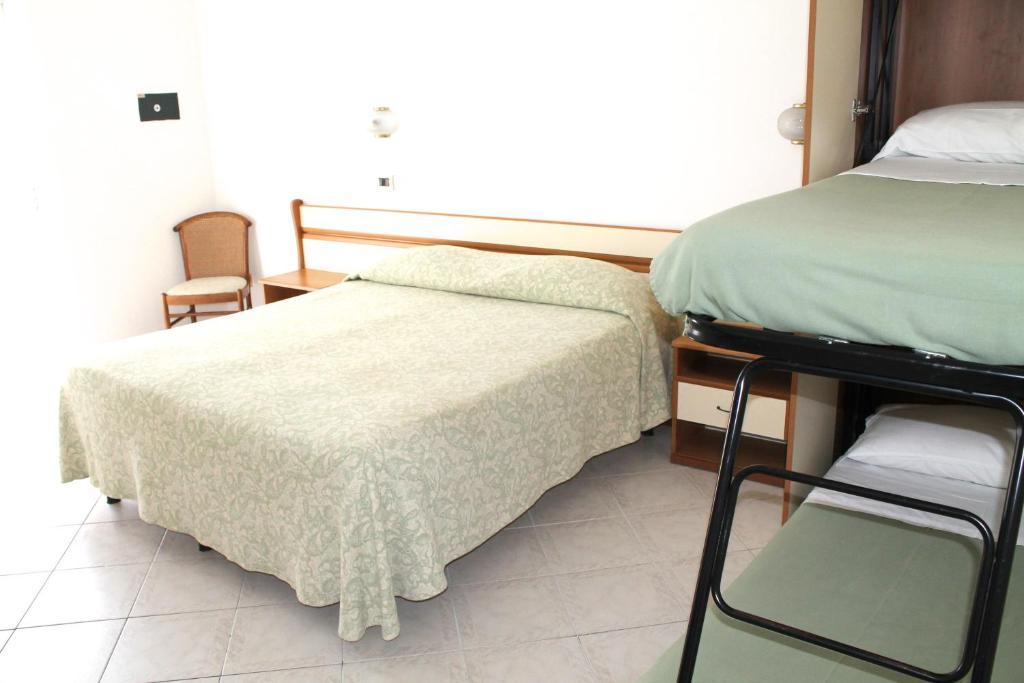 Hotel I 4 Assi Viareggio Room photo